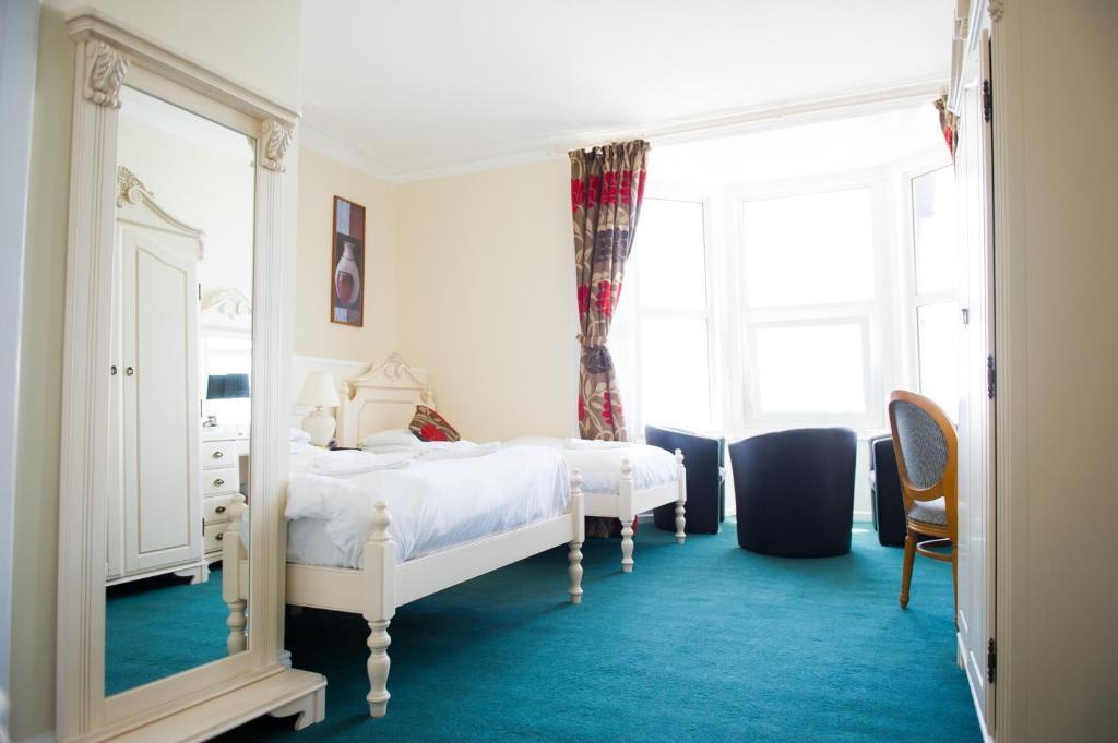 Queensbridge Hotel Aberystwyth Ngoại thất bức ảnh