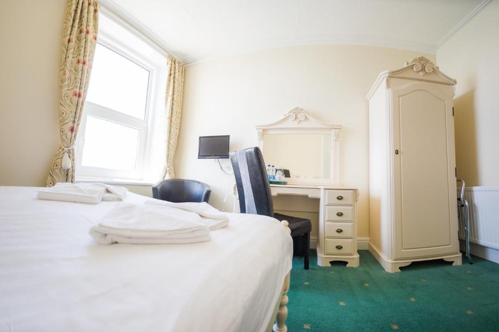 Queensbridge Hotel Aberystwyth Ngoại thất bức ảnh